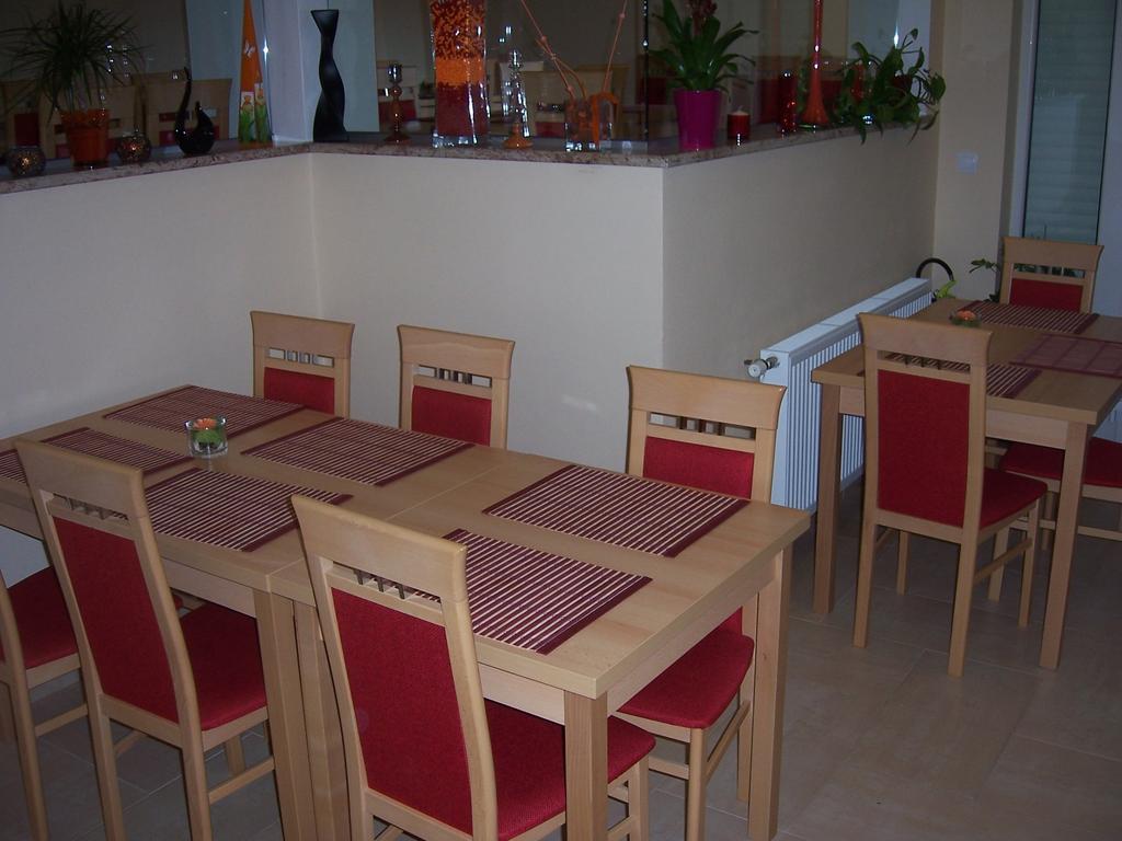 Pension Euro Mikulov Quarto foto